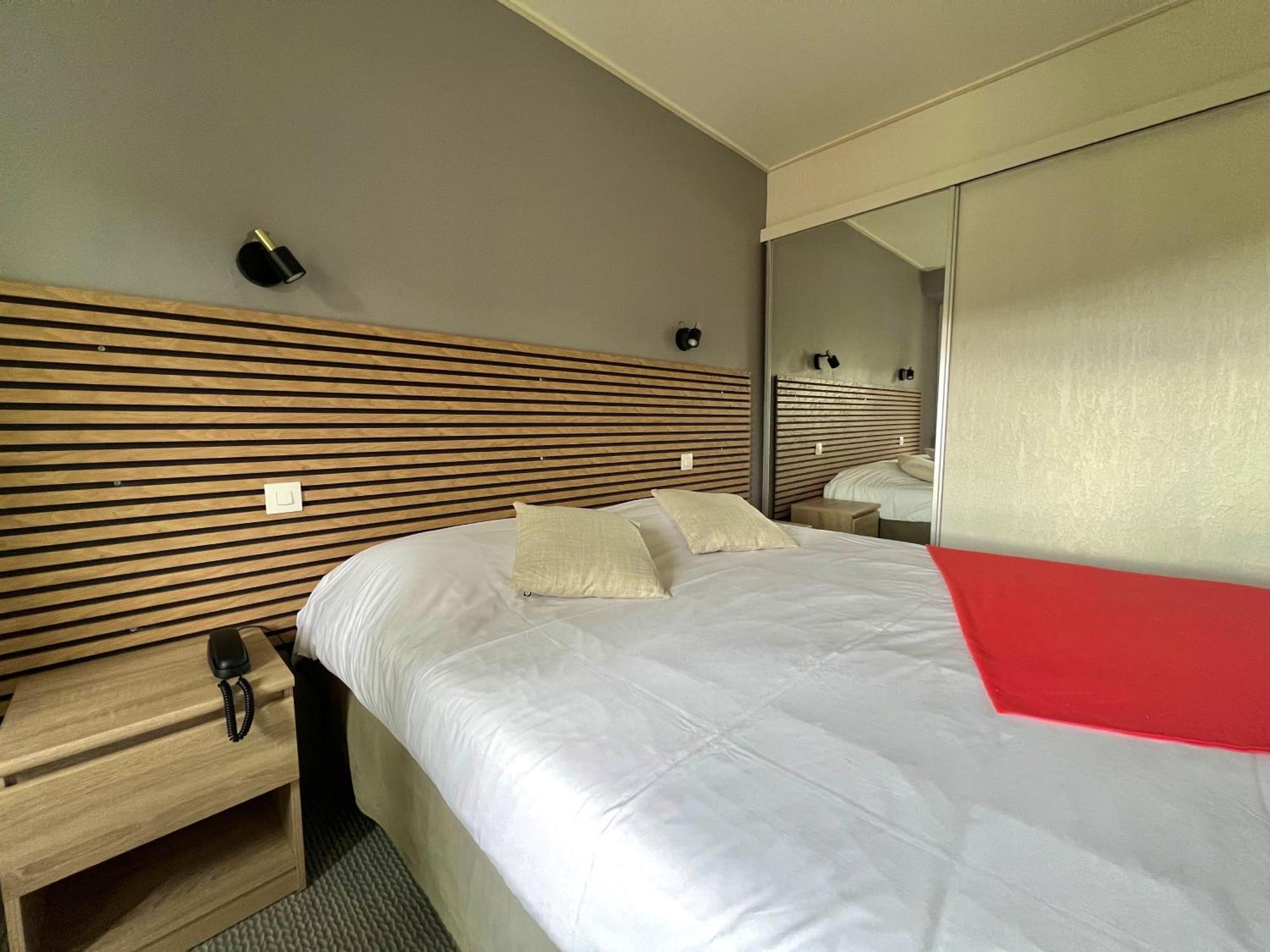 Logis Hotel Restaurant Des Thermes Lamalou-les-Bains Buitenkant foto