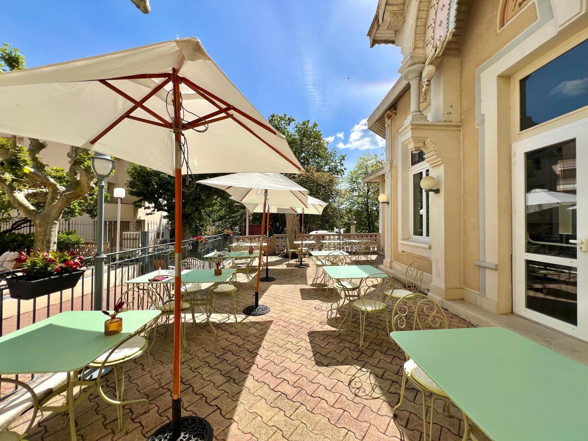 Logis Hotel Restaurant Des Thermes Lamalou-les-Bains Buitenkant foto