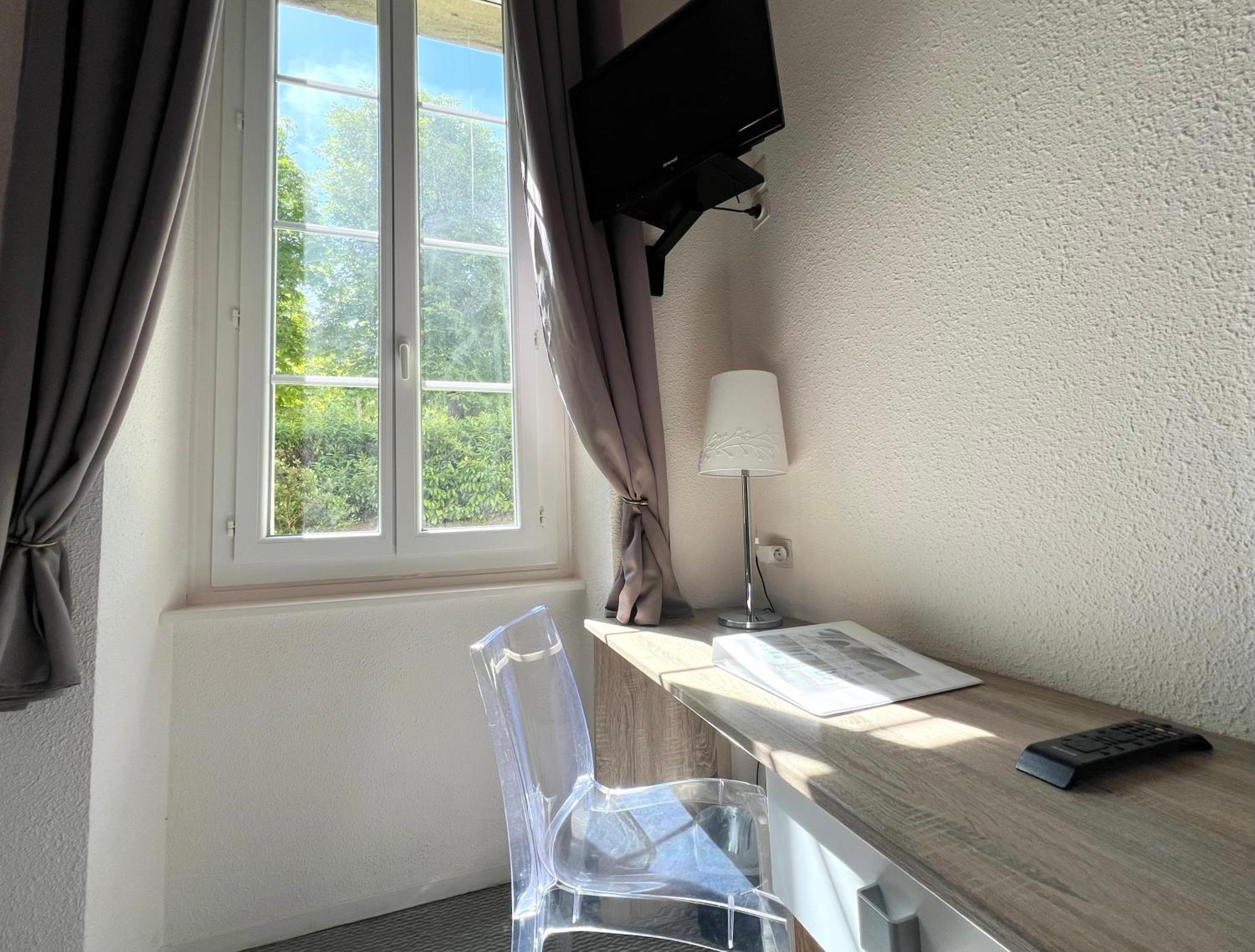 Logis Hotel Restaurant Des Thermes Lamalou-les-Bains Buitenkant foto